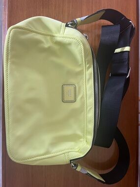 DKNY Light Yellow Womens Crossbody Belt Bag NEW